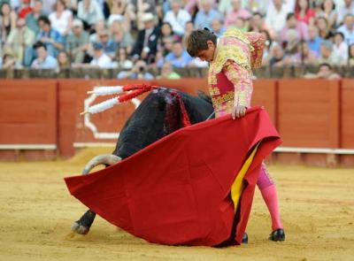 Miguel Tendero pierde un gran triunfo con la espada en Zaragoza