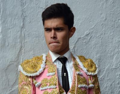 Juanito se convertirá en matador de toros en Badajoz